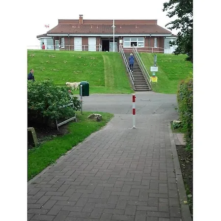 Schneider * Бюзумер-Дайххаузен